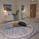 Via Tanzi 27 * Bari