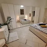 Center House Via Tanzi 27 Appartamento *