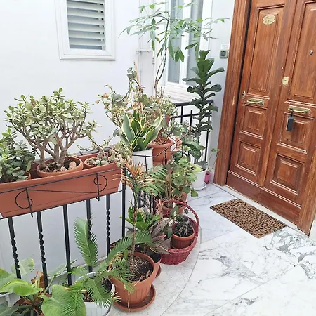 Via Tanzi 27 Апартаменты *