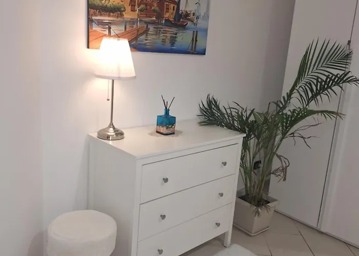 Via Tanzi 27 * 바리